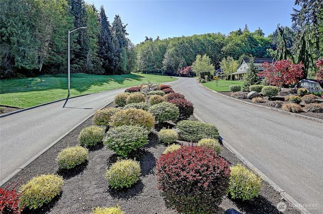 1081 Morgan Way, Camano Island, WA 98282