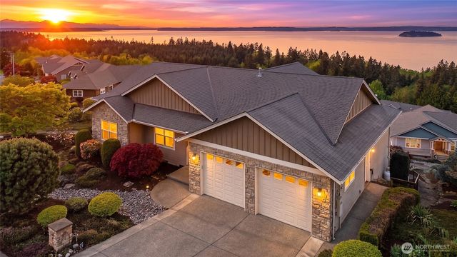 1081 Morgan Way, Camano Island, WA 98282