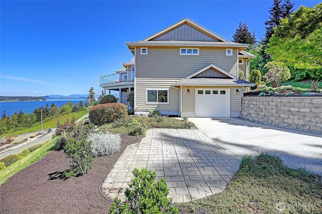 1081 Morgan Way, Camano Island, WA 98282