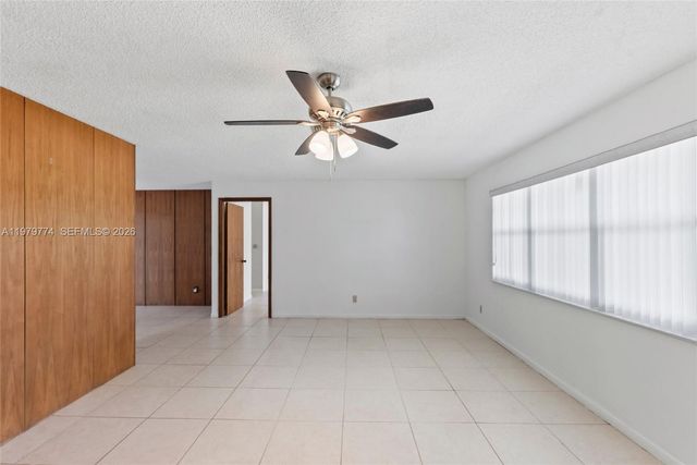 8310 SW 26th Pl, Davie, FL 33328