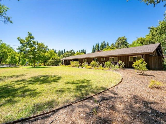 1340 Carter Rd, Sacramento, CA 95864