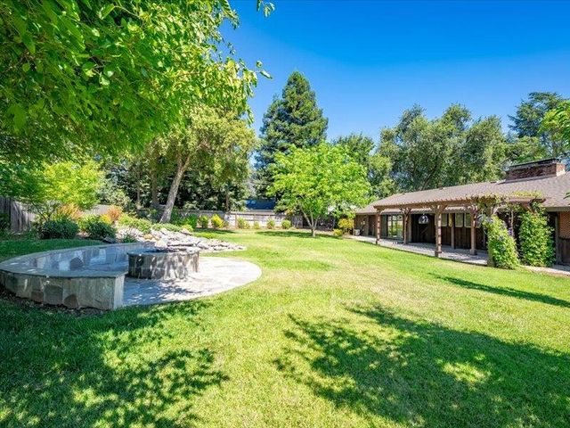 1340 Carter Rd, Sacramento, CA 95864