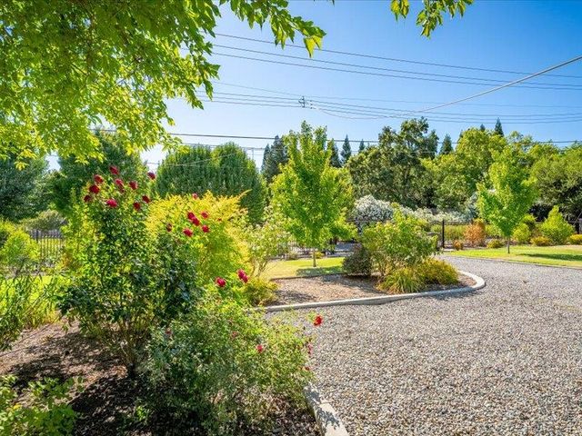 1340 Carter Rd, Sacramento, CA 95864