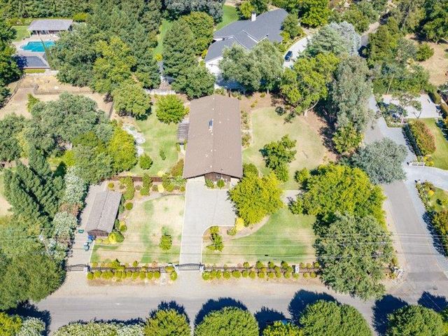 1340 Carter Rd, Sacramento, CA 95864