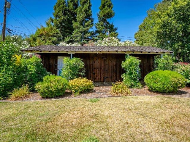 1340 Carter Rd, Sacramento, CA 95864