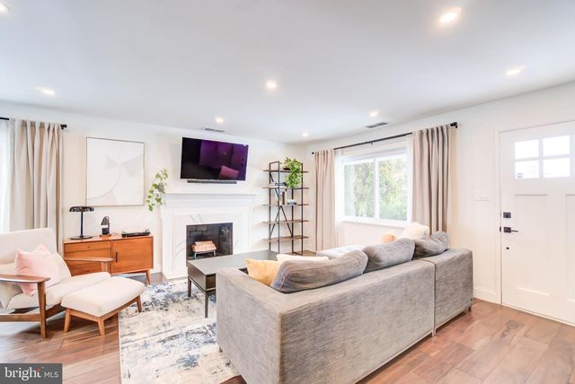 6363 VERDE CT, Alexandria, VA 22312