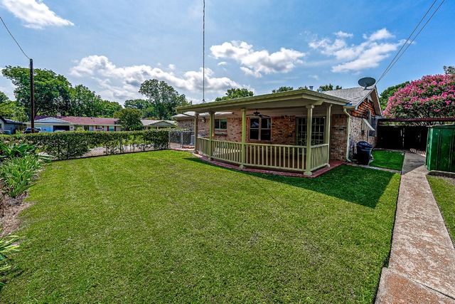 734 Kingswood Avenue, Richardson, TX 75080