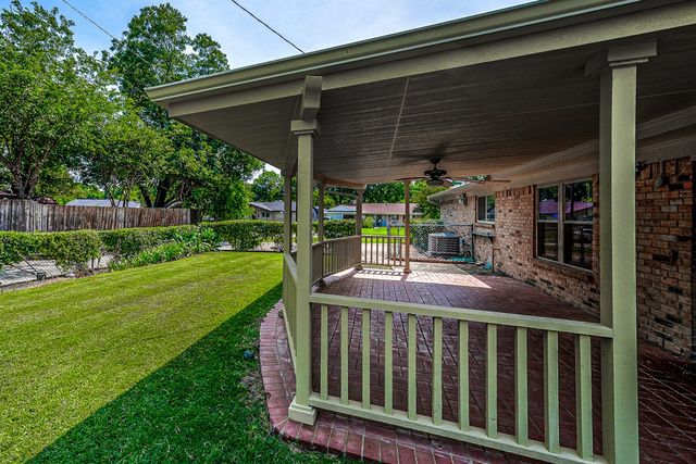 734 Kingswood Avenue, Richardson, TX 75080