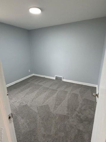 23772 Brittany Avenue, Eastpointe, MI 48021