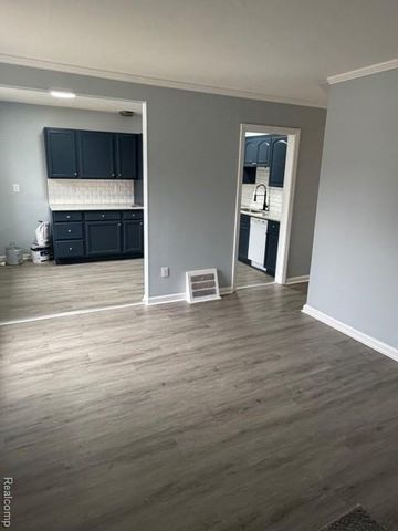 23772 Brittany Avenue, Eastpointe, MI 48021