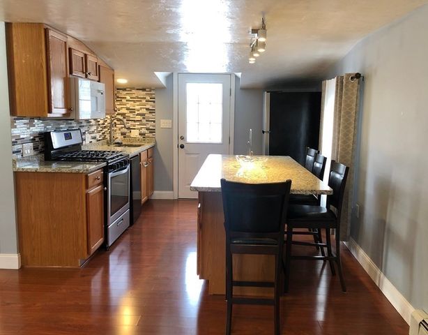 14 Union St. 2, Quincy, MA 02169