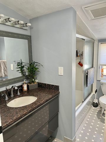 14 Union St. 2, Quincy, MA 02169