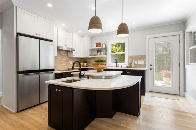 936 Superior Street, South Haven, MI 49090