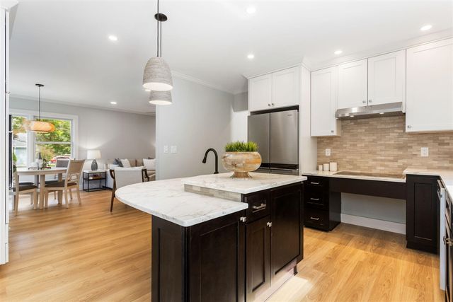 936 Superior Street, South Haven, MI 49090