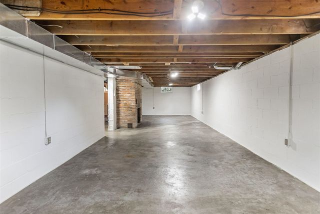 936 Superior Street, South Haven, MI 49090