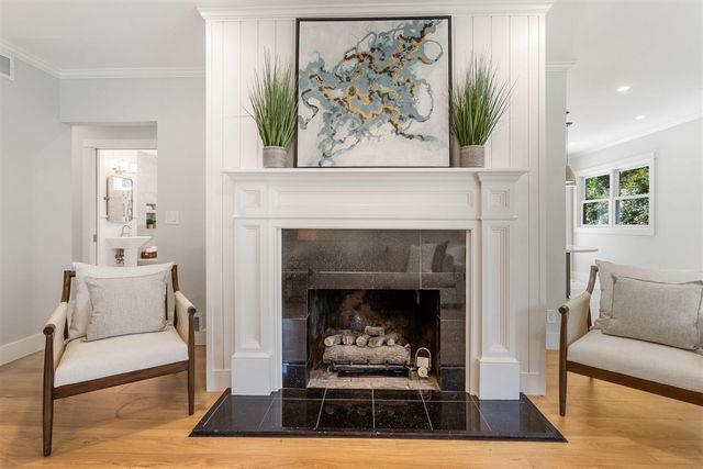 936 Superior Street, South Haven, MI 49090