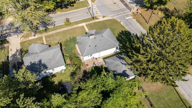 936 Superior Street, South Haven, MI 49090