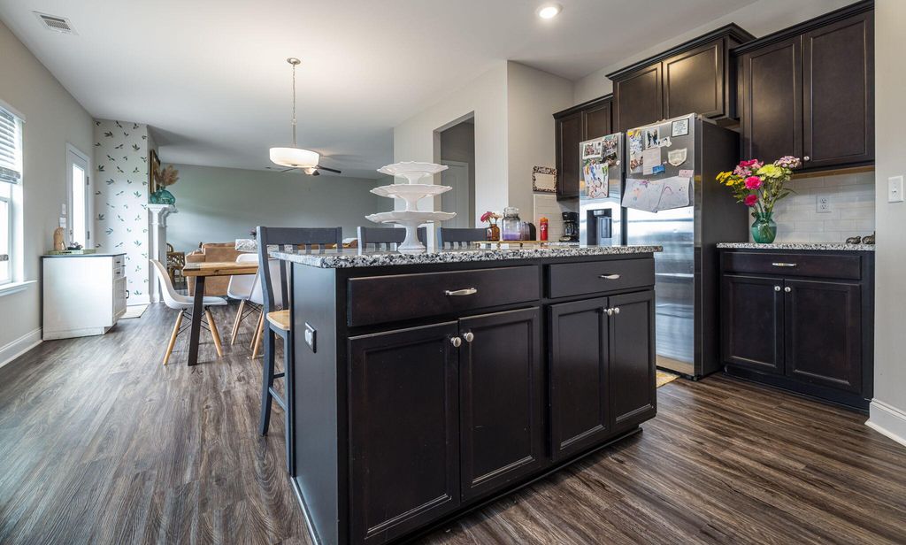 3920 HARPER FRANKLIN Avenue