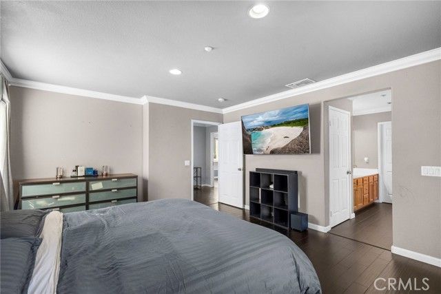 13204 Alta Vista Way, Sylmar (los Angeles), CA 91342