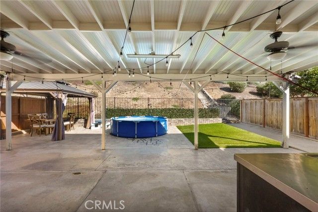 13204 Alta Vista Way, Sylmar (los Angeles), CA 91342