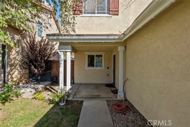 13204 Alta Vista Way, Sylmar (los Angeles), CA 91342