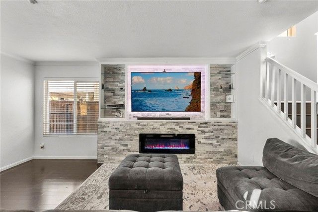 13204 Alta Vista Way, Sylmar (los Angeles), CA 91342