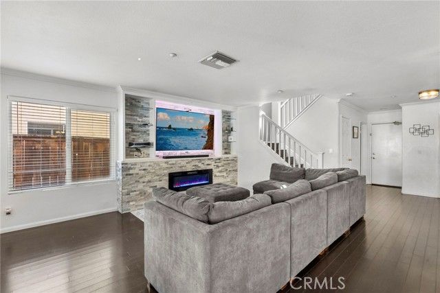 13204 Alta Vista Way, Sylmar (los Angeles), CA 91342