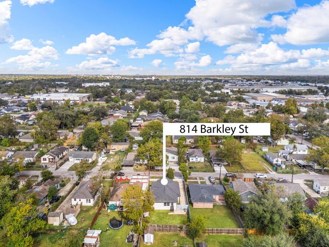 814 Barkley Street, Houston, TX 77022
