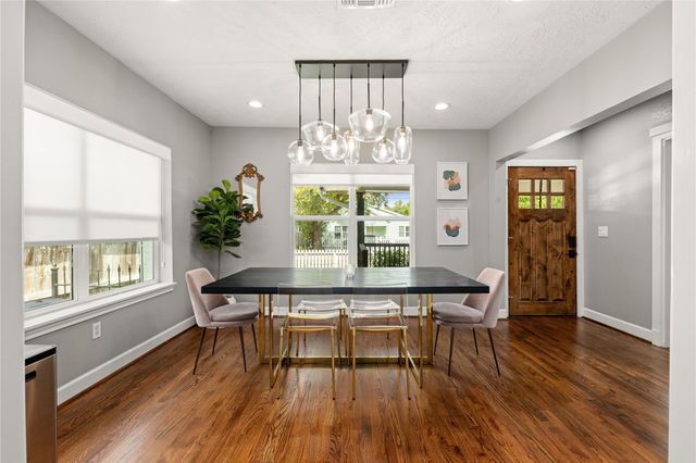 814 Barkley Street, Houston, TX 77022