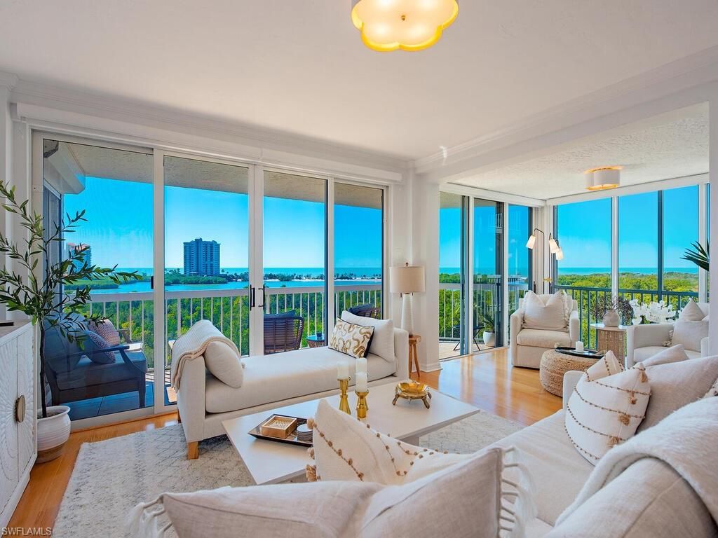 5501 Heron Point DR # 503, Naples, FL 34108