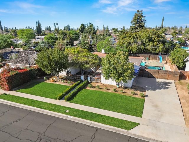 442 W Mesa Avenue, Fresno, CA 93704