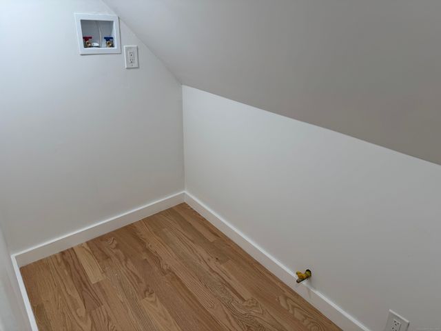 263 Hawley Avenue 3rd Floor, Bridgeport, CT 06606