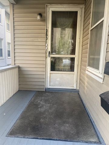 263 Hawley Avenue 3rd Floor, Bridgeport, CT 06606