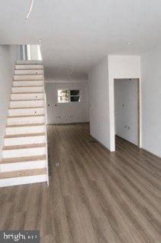 929 CANTRELL ST, Philadelphia, PA 19148