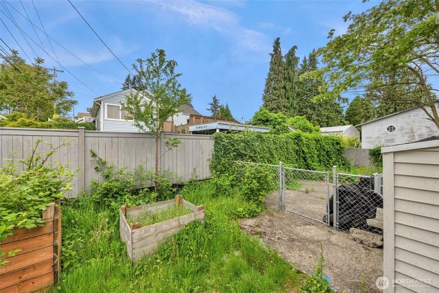 929 Pecks Drive, Everett, WA 98203