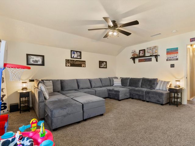 900 Fenway Lane, Saginaw, TX 76179