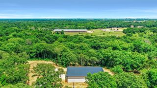 400 Wild Wood Lane, Whitesboro, TX 76273