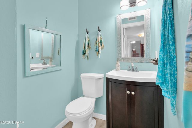 113 Lagoon Court, New Smyrna Beach, FL 32169