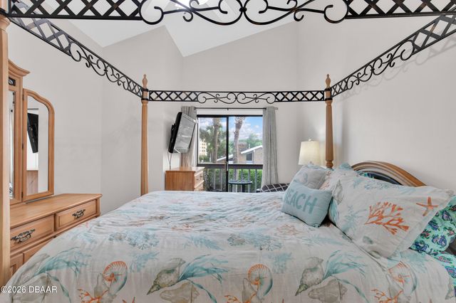 113 Lagoon Court, New Smyrna Beach, FL 32169