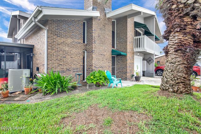 113 Lagoon Court, New Smyrna Beach, FL 32169