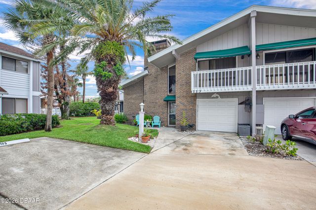 113 Lagoon Court, New Smyrna Beach, FL 32169