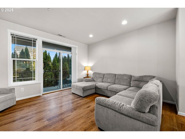 13254 Sw AUBERGINE Ter, Sherwood, OR 97140