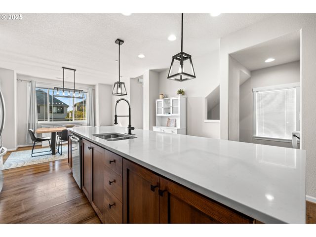 13254 Sw AUBERGINE Ter, Sherwood, OR 97140