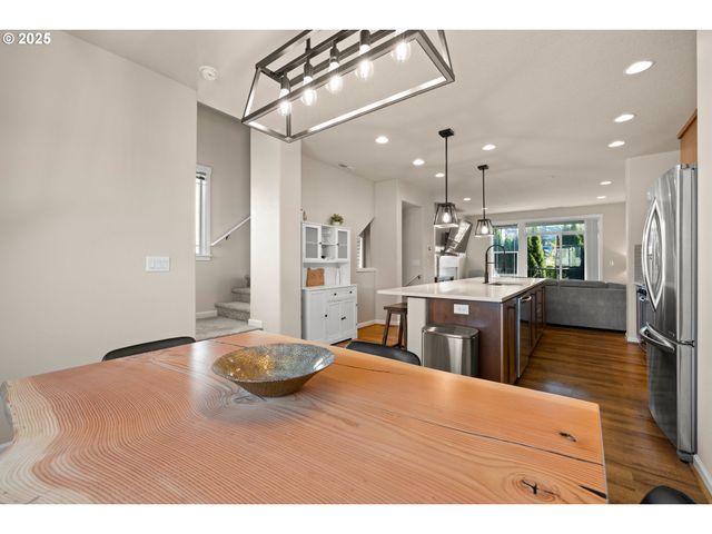 13254 Sw AUBERGINE Ter, Sherwood, OR 97140