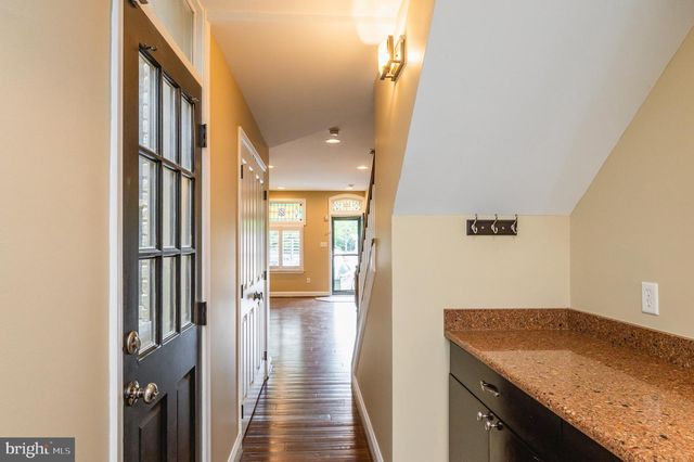 837 S MONTFORD AVE S, Baltimore, MD 21224