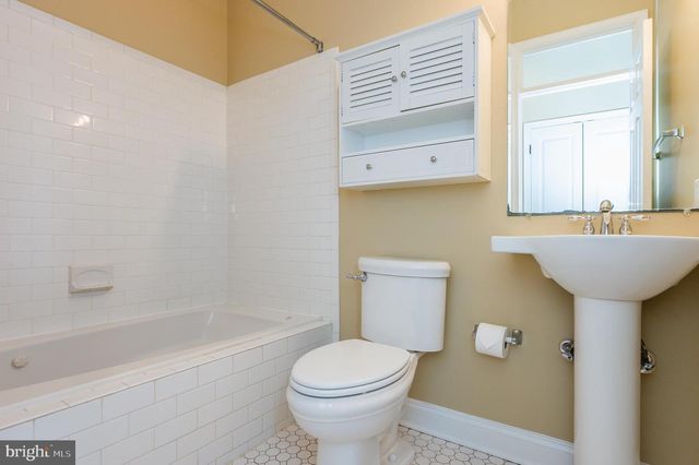 837 S MONTFORD AVE S, Baltimore, MD 21224