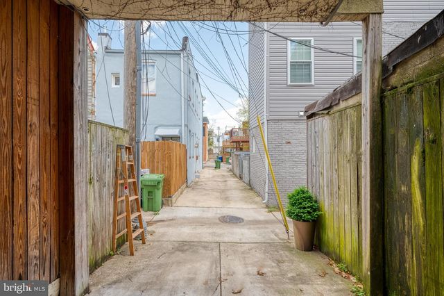 837 S MONTFORD AVE S, Baltimore, MD 21224