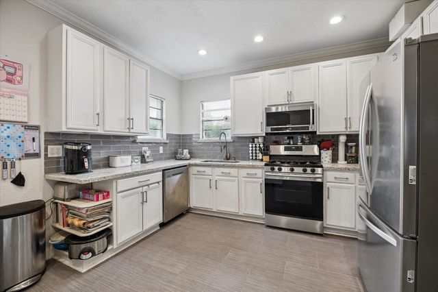 6602 Meadowlawn Street, Houston, TX 77023