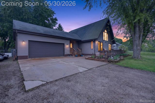 1280 Petts Road, Fenton Charter Township, MI 48430