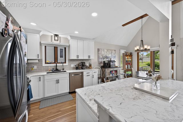 1280 Petts Road, Fenton Charter Township, MI 48430
